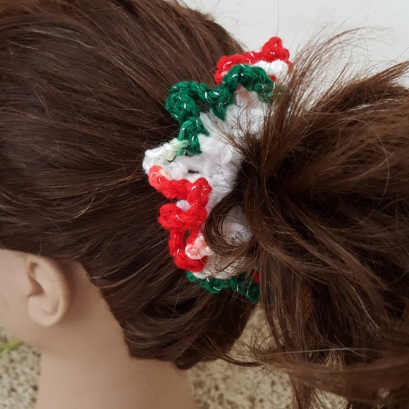NWOT, Christmas Scrunchie Bundle, Hand crochet by me - Picture 2 of 3